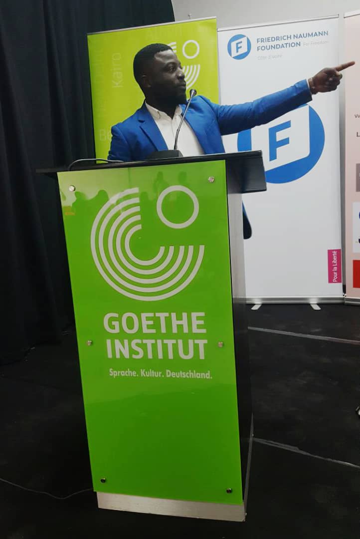 FondationJN's tweet photo. #Startup 2019 : #DASHMAKE
Startup spécialisée dans le développement de technologie numérique capable de géolocaliser le terminal d'une personne victime d'un accident.
https://t.co/yGDHQWNSwT
+22579924748
hsadstartup@gmail.com
#MENUPCI #ANSUT #VITIB #ARTCI #AIGF #SNDI #ESATIC https://t.co/c8KO5w7byu