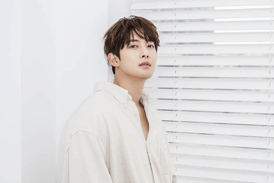 soompi's tweet photo. #KimHyunJoong To Part Ways With KeyEast Entertainment After A Decade 
https://t.co/NJKqUr67cF https://t.co/JAZ9RxP6aD