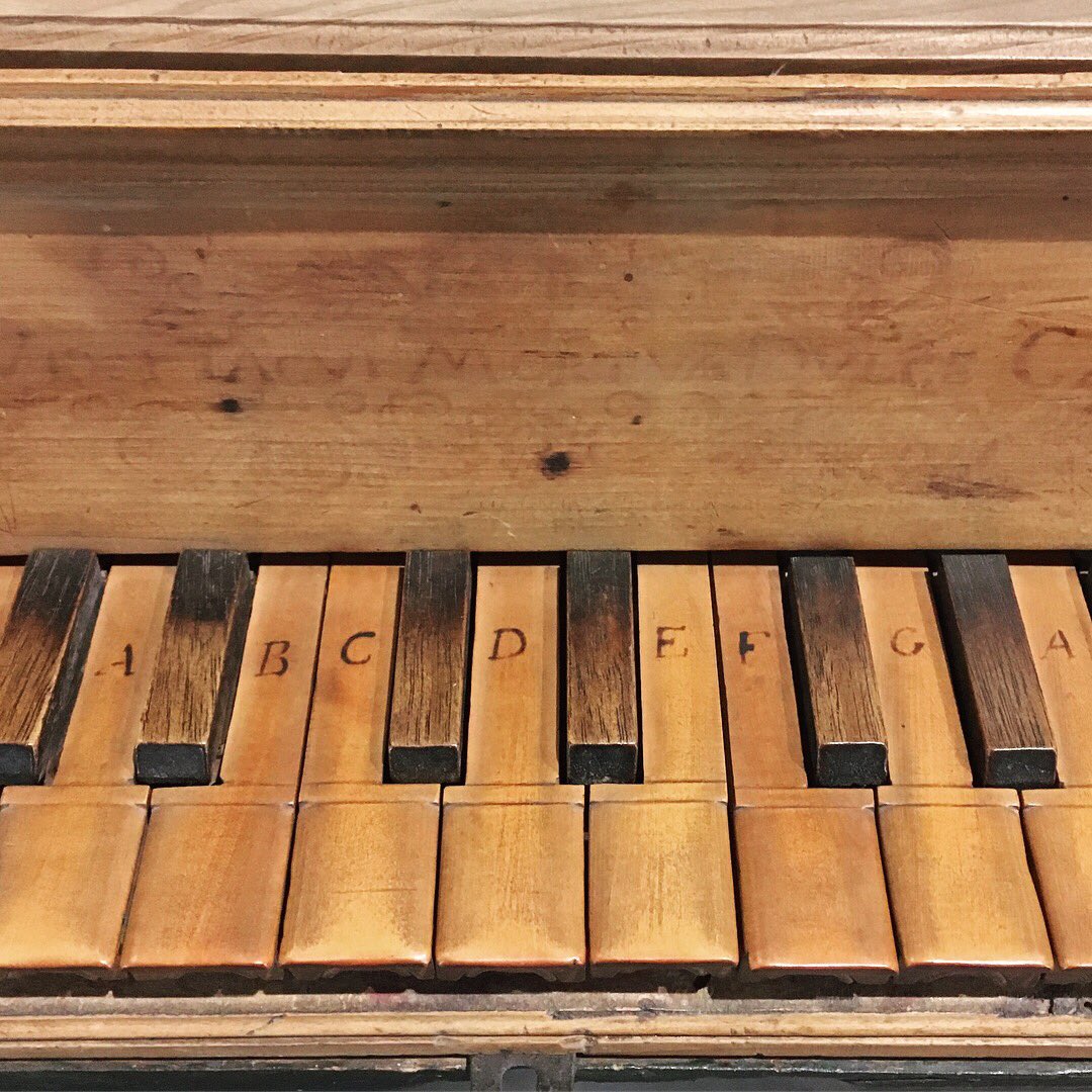 Next stop for Edinburgh  #MuseumsUnlocked is @StCeciliasHal which was recently (brilliantly) redeveloped. It’s filled with musical instruments, many of which are still played - sometimes while you walk through. The amazing hall dates to 1763 & still hosts performances today! 