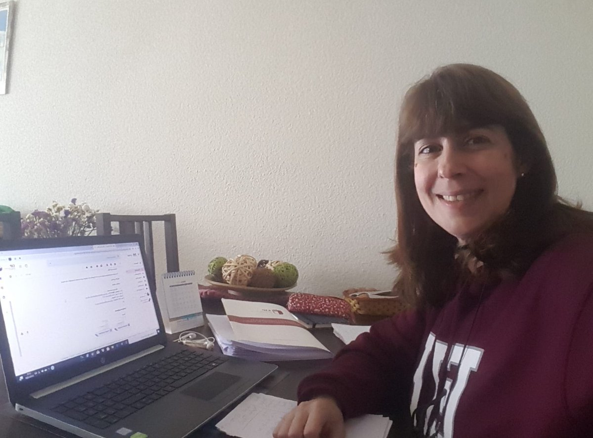 EIP_Madrid's tweet photo. Hoy volvemos a las aulas (virtuales) tras las vacaciones de Semana Santa y nuestros #profesEIP siguen trabajando para que los #EIPalumni reciban la mejor formación a pesar de las circunstancias.
GRACIAS a todos por vuestro esfuerzo e implicación❤️
#orgulloEIP #EIPsequedaencasa https://t.co/HxML26a4ub