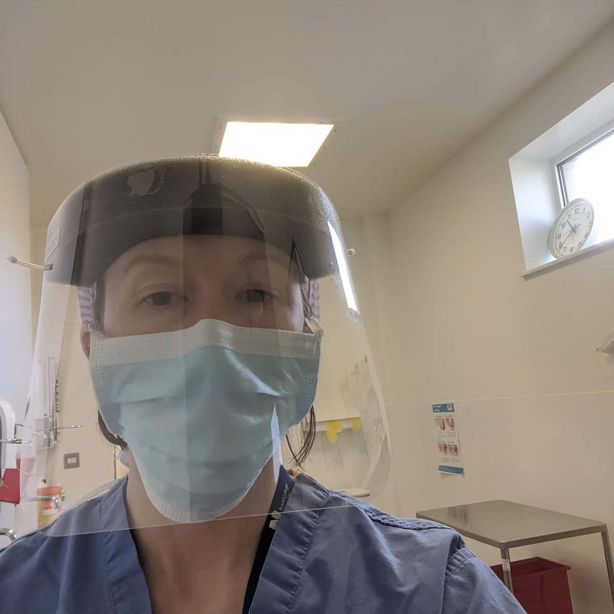 StPatsMaghera's tweet photo. We are proud of Oonagh McCloy (Carmichael), who left in 2003,.  Oonagh works as a staff nurse n theatres in Antrim Area Hospital.
#SPCheroesonthefrontline
#SPCproud🔵⚪⚫
#SPCStayAtHome https://t.co/IG41K7nSN3