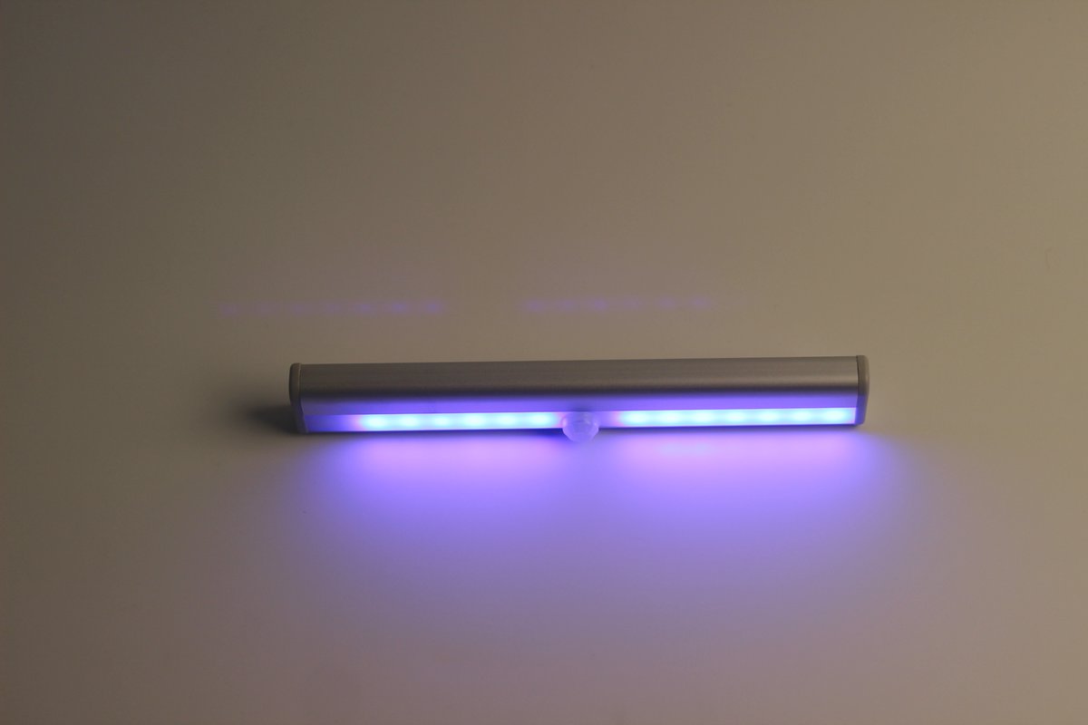 LedHaoyang's tweet image. Photosensor UVA Under Cabinet Lights for kitchen, wardrobe, shoe cabinet, storage box, tableware, closet.
Safe detect function; USB rechargeable；3.7V safe voltage.
#UVAsterilizer  #Photosensor #undercabinet #haoyangled