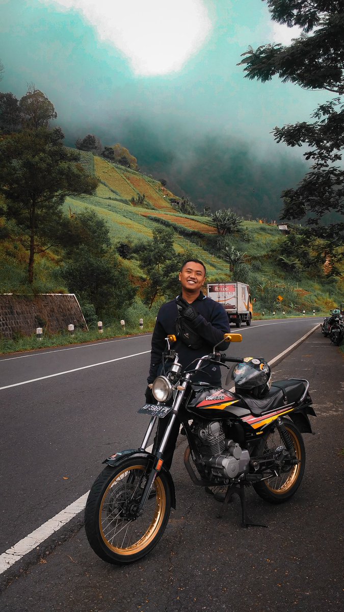 Defano0's tweet image. Jalanku jalanmu jalan kita bersama
#fakeGL #prabowobersaudara #transcabe