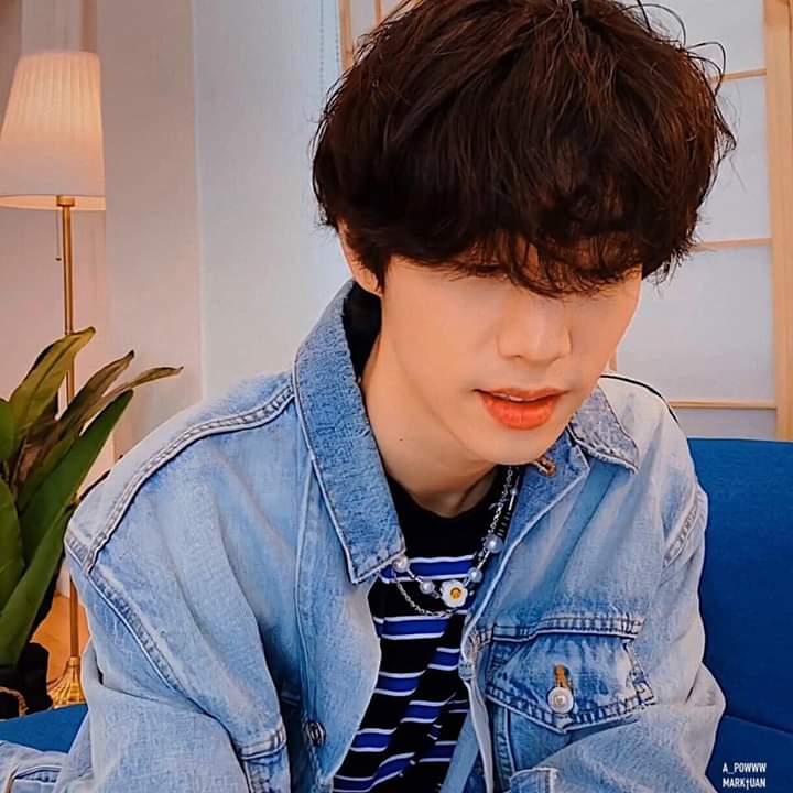 Markipooh💚
Kesayanganku, sejak 2016.
Andai aku ngerti bahasamu bang. Pengen banget ngobrol. Mau tanya, kamu pernah suka gak sama salah satu member girlband yg kamu kenal?