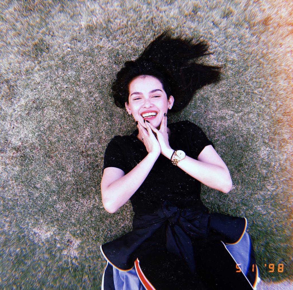 SoulSupremeKZ's tweet photo. Lift your head, baby, don't be scared

Of the things that could go wrong along the way

You'll get by with a smile

You can't win at everything but you can try.

@KZofficial can’t wait to hear the magic you create in this cover.
#KZTandinganCovers | With A Smile https://t.co/iSDf6lK8R9