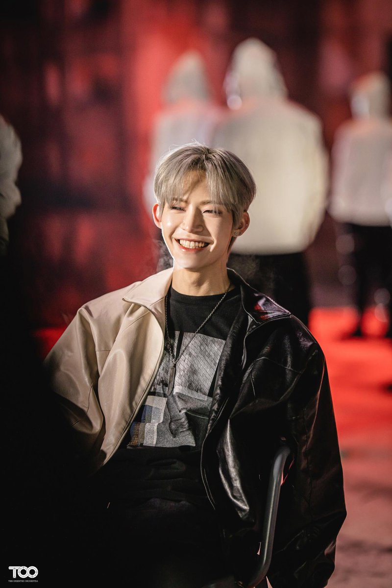 shinjeongminute's tweet photo. I LOVE YOU I LOVE YOU I LOVE YOU I LOVE YOU I LOVE YOU I LOVE YOU https://t.co/0UJEBewPe9