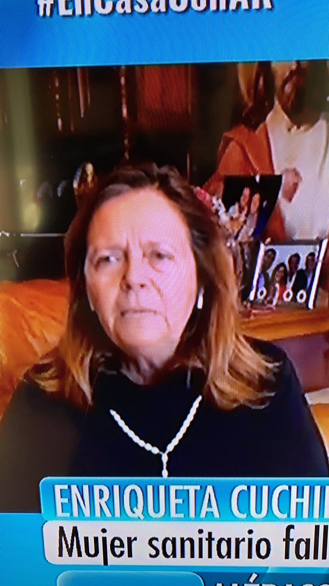 Enriqueta Cuchillo una sanitaria que ha perdido a su marido también médico por #Cobit19 en #Valencia denuncia la falta de atención de la sanidad pública. Está denunciando #EnCasaConAR la calamidad y desastrosa gestión del gobierno.