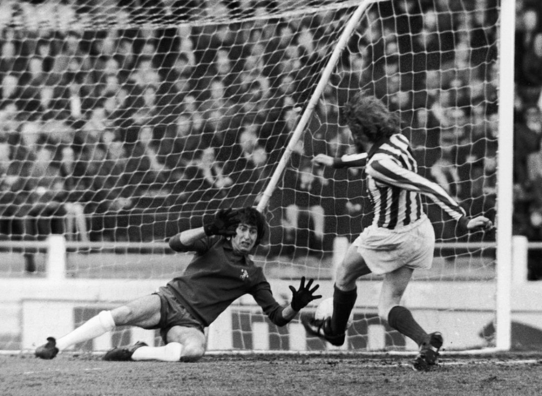 Peter made a last minute save in the penultimate game of the season where Chelsea faced Sunderland. The Blues, thanks to Peter’s last minute save, won 1-0. #190FIVE  #CFC