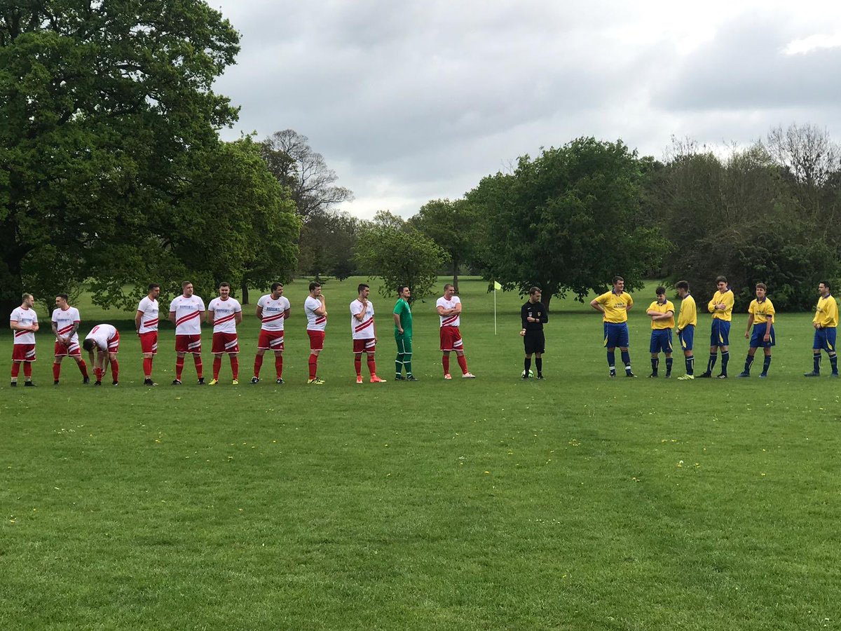 seanstevens1990's tweet photo. Thanks @GeorgeandDrago9 If you’re a football person join the challenge of posting a footy pic once nominated. Post a picture of yourself or donated £30 to charity, you have 24 hours. I nominate @BenHowlett1 @jameslees91 @danielhall25 https://t.co/ITsKxBXcdV