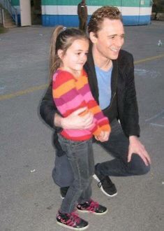  #TomHiddleston With kids