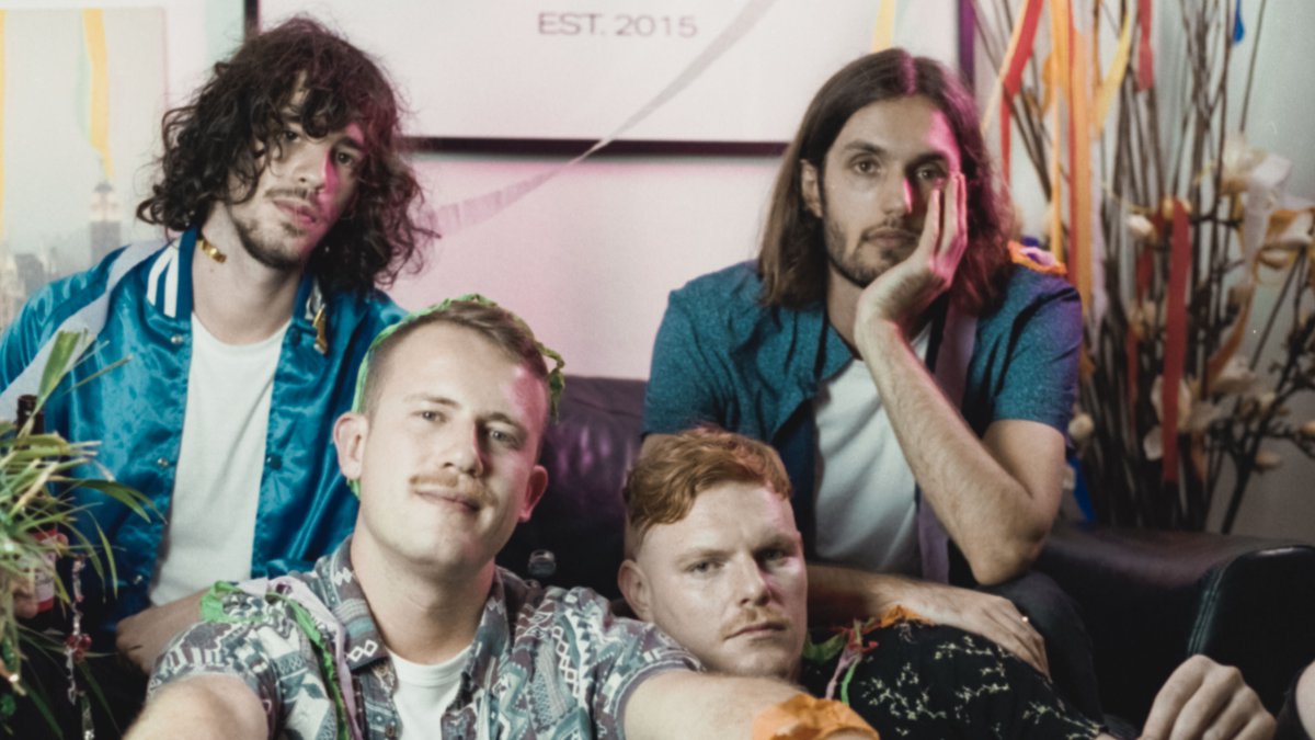 Music Feeds tweet media