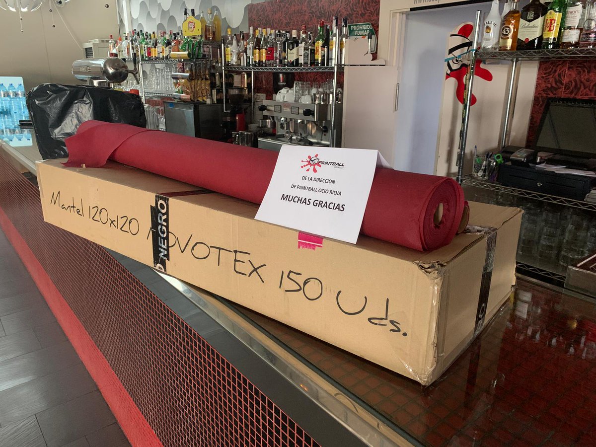 desperioja's tweet photo. Los compañeros de Paintball Ociorioja ha realizado una nueva donación. Esta vez de material para la confección artesana de las mascarillas que tanto necesitamos.👏👏👏

Entre todos podremos con el virus. Ánimo a todos!!!! 💪#resistenciariojana

#Logroño #LaRioja #yomequedoencasa https://t.co/XbMqaUiJr8