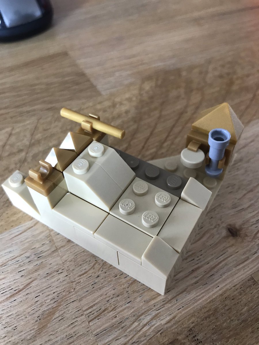 sharon23218759's tweet photo. @TickfordPark Building a sarcophagus out of Lego 😊 linked to the #TPYear4 learning. https://t.co/sPyhNSIZtF