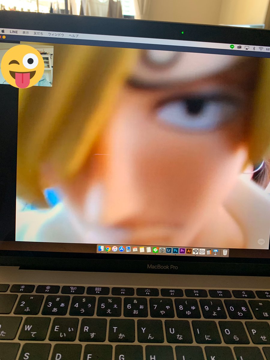 _uxi's tweet photo. 月に1回会ってたのに、今は会えないからテレビ通話で推しを見せあいました https://t.co/crRZiVLlBL