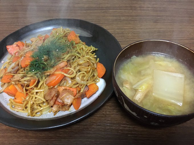 焼きそば 高画質 のtwitterイラスト検索結果