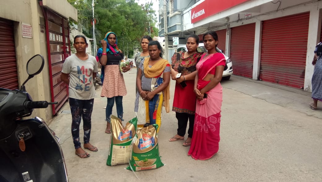 mathew20_mathew's tweet photo. Thanks @TelanganaCMO @KTRTRS @Collector_HYD for sending ration to #transgenders of film nagar &amp; indiranagar through shaikpet tahsildar &amp; revenue staff. https://t.co/tCyNSvZOgX