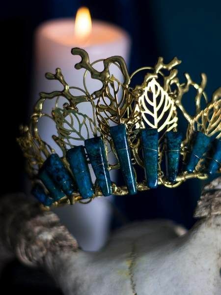 Moonbin as crowns; an aesthetic thread