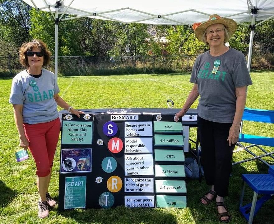CherylHaase's tweet photo. Let's keep our children safe! They are home and bored, so it's critical to make sure they don't have access to guns. Secure all guns locked, unloaded and separate from ammunition. Learn more at https://t.co/PieuPc9xXB. @MomsDemand #BeSmart https://t.co/qAQn0d202j