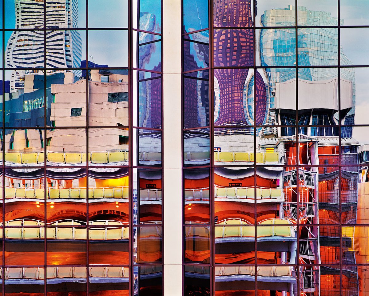 Our CC/AA Artist Highlight is Christopher Woodcock. His subjects vary from scenic landscapes to professional models to impeccably framed urban environments featuring repeated architectural patterns.

#christopherwoodcock #bayareaart #bayareaartists #photo #ccaa