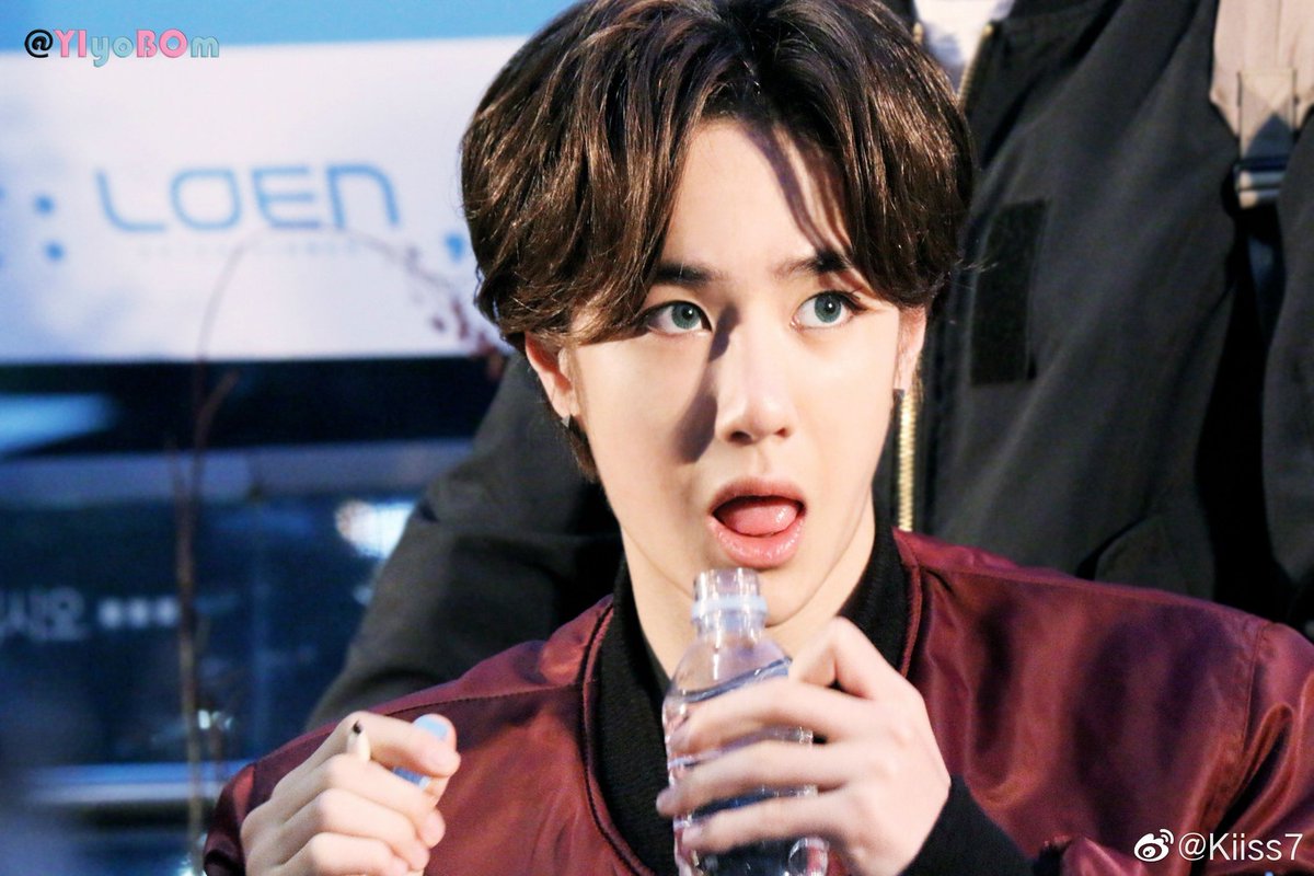 150509 Uniq Fanmeeting I don't remember Yibo wearing contacts a lot... So a thread from this day. Cr. Logos  #WangYibo  #WangYibo王一博  #王一博