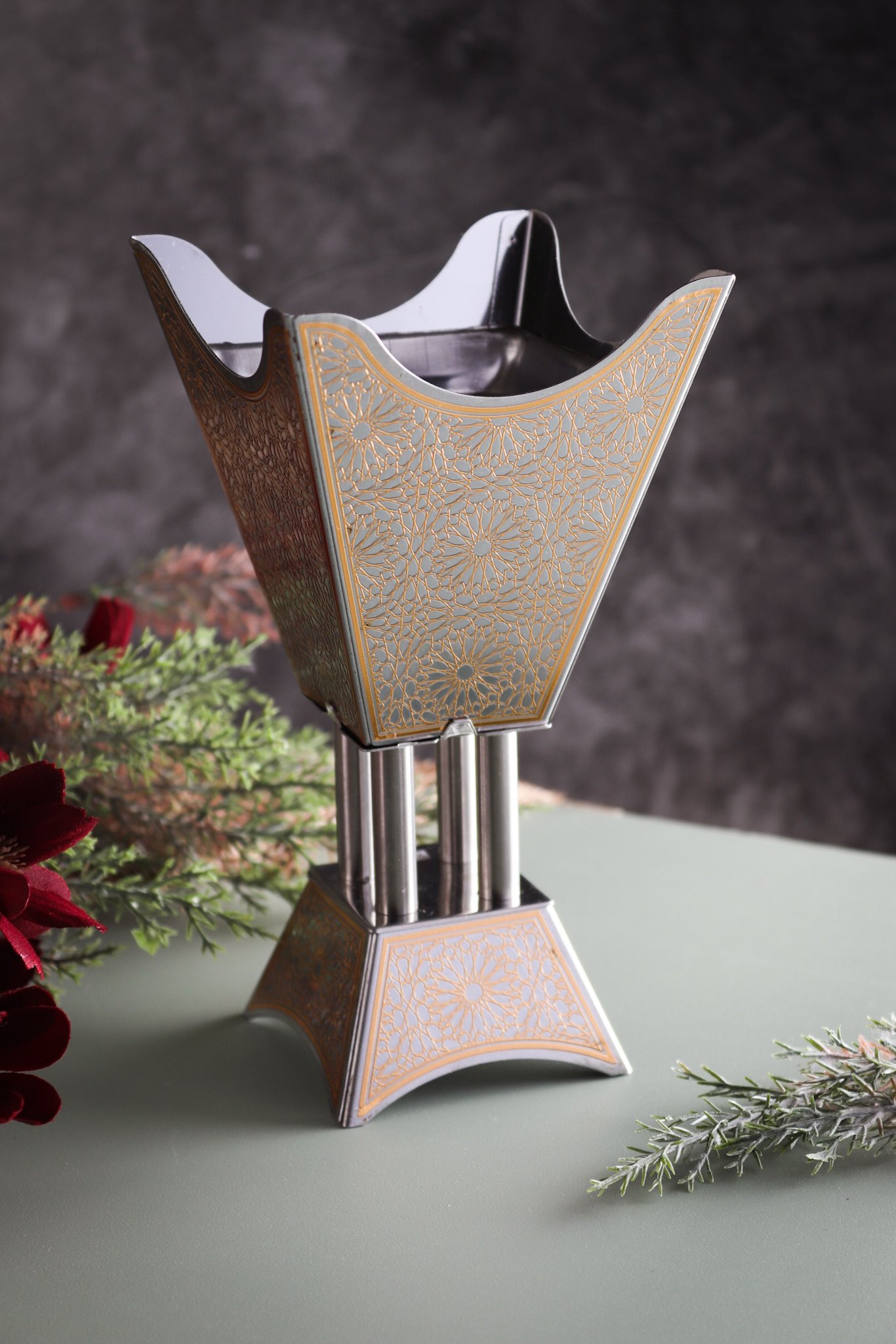 السلمان للعود U Tvitteri المبخرة الكهربائية من السلمان للعود مبخرة كهربائية بجودة عالية وضمان يمتد لسنتين وفرناها بالحجمين الصغير والكبير بمتجرنا الإلكتروني Https T Co 21ghiikxqb كلنا مسؤول خلك بالبيت السلمان للعود Https T