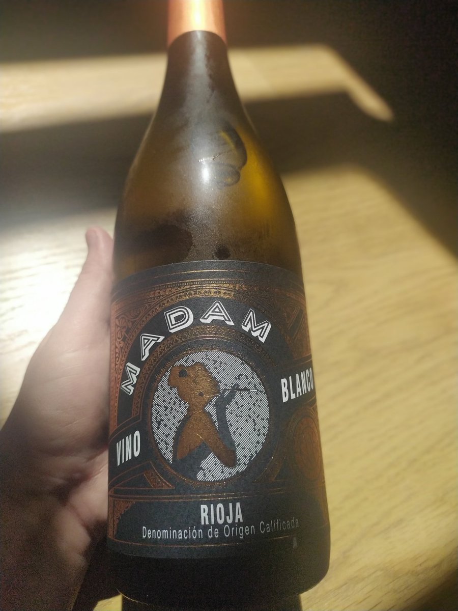 JelineKelinej's tweet photo. Madam by @bodegavalcuerna , da igual cuando leas esto.
El único problema... Que no tengas más.
#Madam #Valcuerna #LaRioja https://t.co/bKsAjzC45V