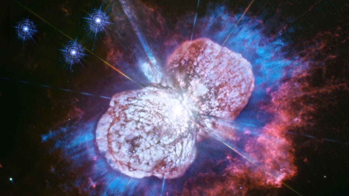 6/ Making a star with >100 times the Sun’s mass is nearly impossible all on its own. They tend to tear themselves apart. Eta Carinae is an example of that. We’re not sure how massive it is, but it’s close to that upper limit, and undergoes huge paroxysms. https://www.syfy.com/syfywire/the-universe-does-fireworks-way-better-meet-eta-carinae