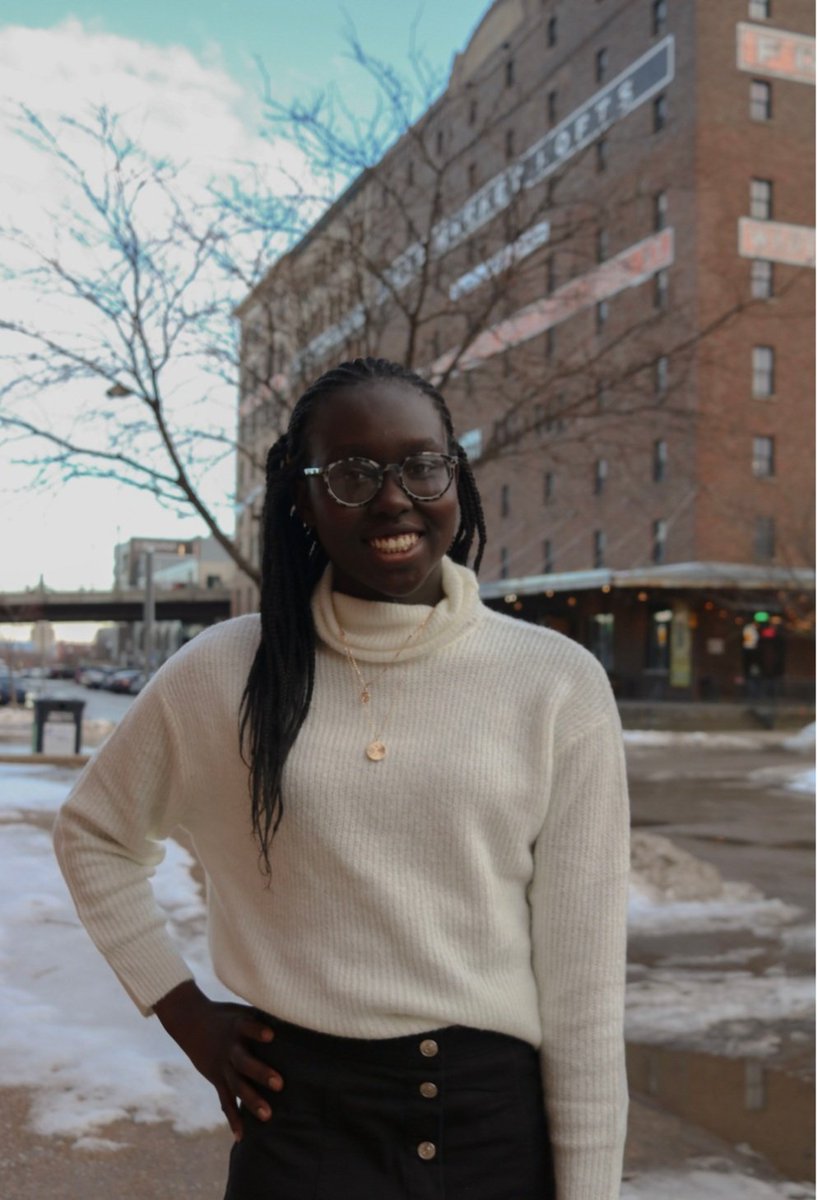 Senior spotlight 
Nyarial Nyoak
PR's
60 hurdles- 9.62
100 hurdles - 15.82
300 hurdles - 56.4