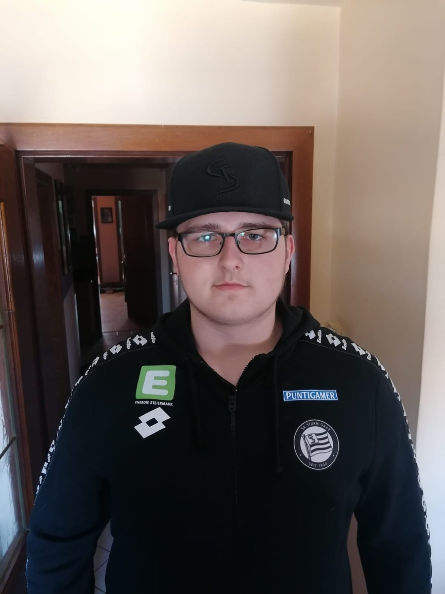 fifafrmofficial's tweet photo. Heute ist wieder die FIFA Jugend am Start! Ab 19:00 gibt's FRM Community Pro Clubs mit @Unlucky_ULZI also schaut vorbei und verbringt etwas Zeit mit uns - wir freuen uns auf euch!
https://t.co/VfqtNffNbv
#twitch #frm20 #fifa20 #gaming #esport #fifacommunityaustria #ProClubs https://t.co/1rjn1iiXEw