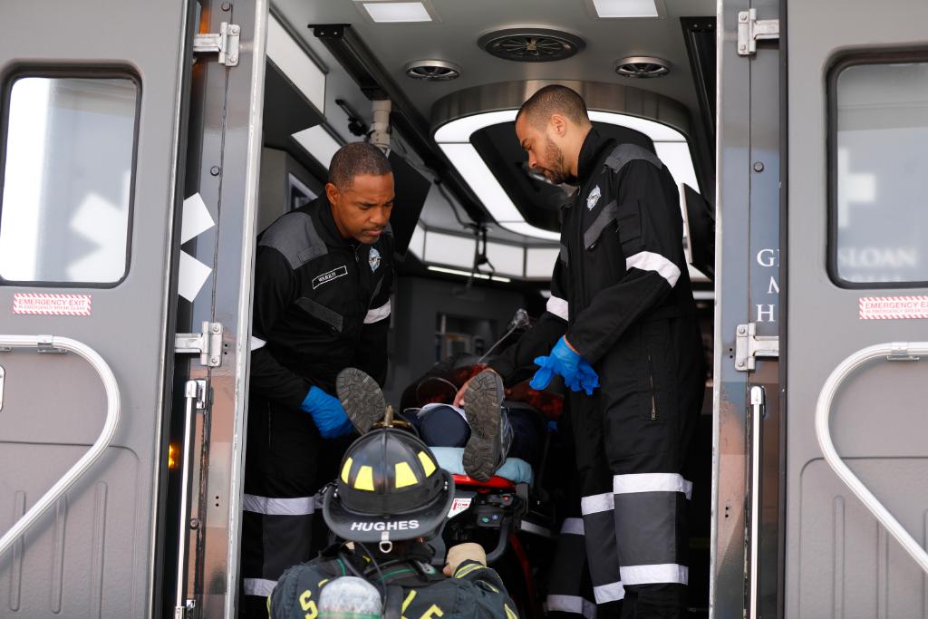 We love seeing <a href="/iJesseWilliams/">jesse Williams.</a> on #Station19!