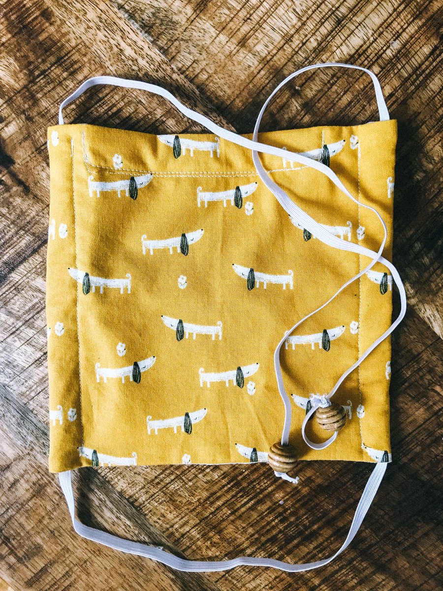 earthpupco's tweet photo. How cute are these masks we were gifted? Made with upcycled fabric and they have a slot for a filter too. We'll be rocking these on all free #EarthPup deliveries in #Toronto! Thank you Meg💕
#dogtreats #masks #canadiandogs #ecofriendly #upcycled #dogsofcanada #rescuedogs #dogfood https://t.co/EHTvJw9BFB