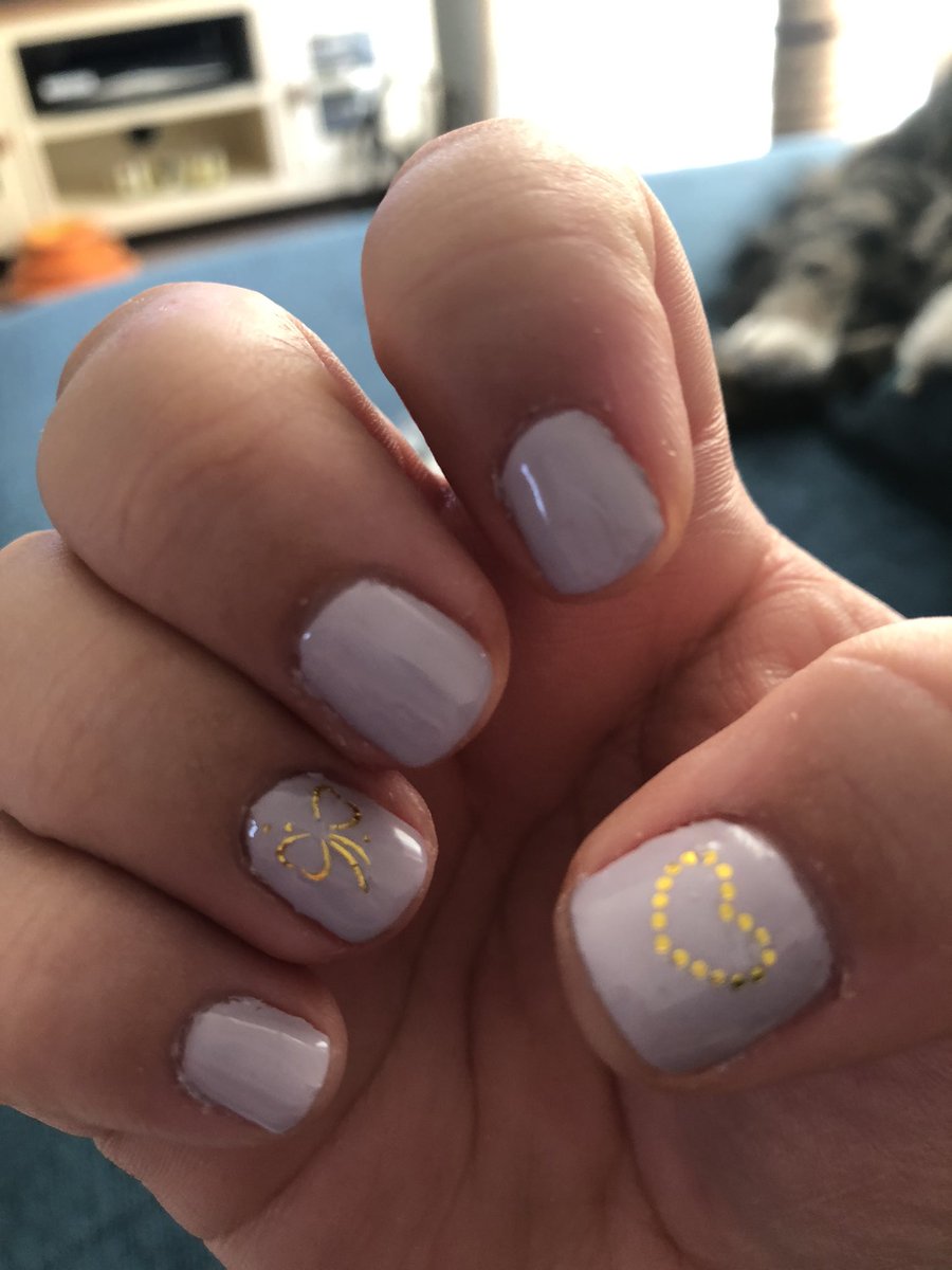 harrietjmx's tweet photo. @FBA_SixthForm #FBA6thformstayathomechallenge tried out some new nail art! https://t.co/J99KOQDrak