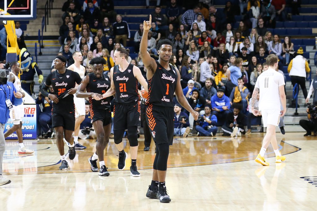 BGSU_Athletics's tweet photo. RECAP: Falcons #BeatToledo For Sixth-Straight Victory
Big performances from Frye (22 pts/6 asts) & Plowden (12 pts/13 rebs). Turner goes into takeover mode late. BG earns its 1st win at UT since 2011.
π°: https://t.co/glV89aTvKu
#BeatToledoWeek // @BGSUMHoops https://t.co/CLxOxUSlXS