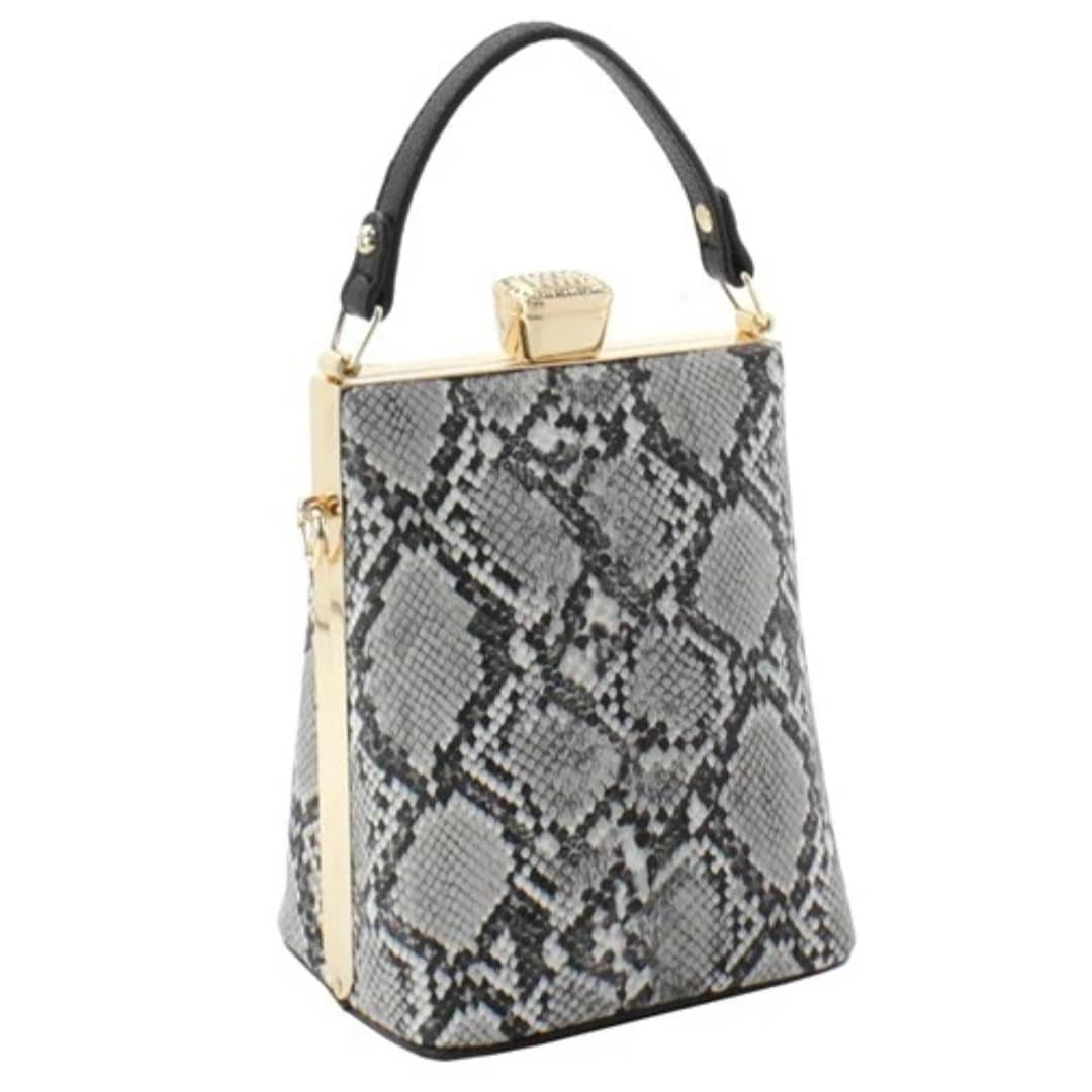 227Boutique tweet media