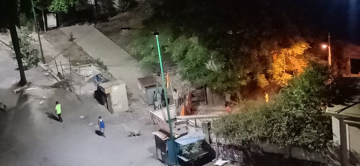 KaranSh39569604's tweet photo. @TMCaTweetAway @ThaneCityPolice 
There is illegal gathering and construction going on in Anand Nagar, Ghodbunder road near grand square
@Kasarwadavli police station https://t.co/0LX49pqfRW