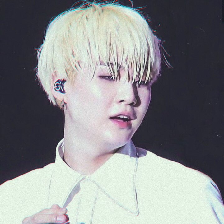 yoongi and his wet hair -- a thread