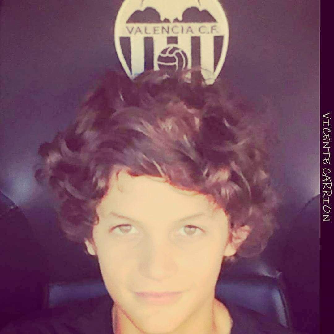 vcarrion15's tweet photo. 19 años de regalarme felicidad, felez cumpleaños Marcelo
#QuedateEnCasa https://t.co/jZ5nTy2OtZ