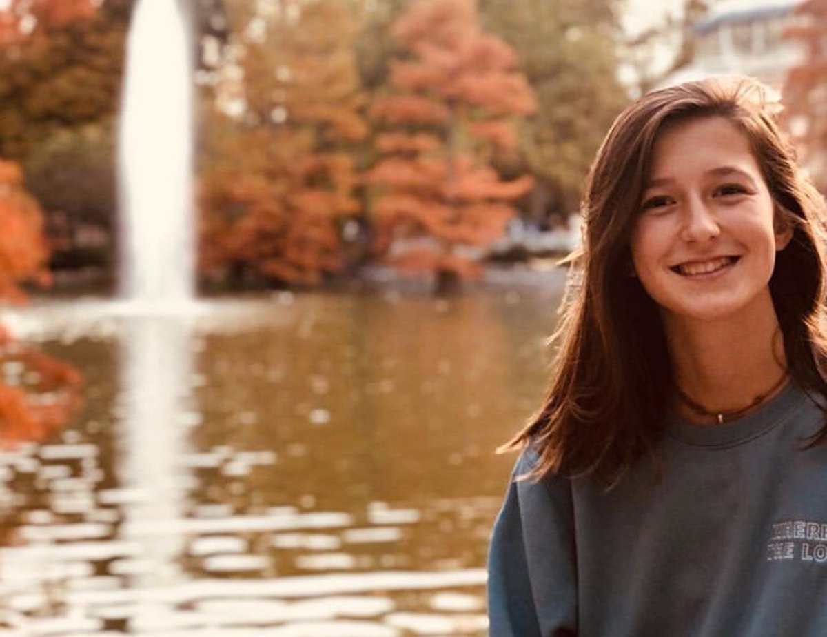 ClusterSaude's tweet photo. Creemos que se pueden impactar muchas vidas con una buena actitud y grandes ideas. Si piensas como nosotros, no te pierdas nuestra entrevista con Matilda Vallée Lorente, creadora del proyecto “Rompiendo el aislamiento desde casa”.👉https://t.co/nUPlwOu7Ua https://t.co/ZVHKbbpsms