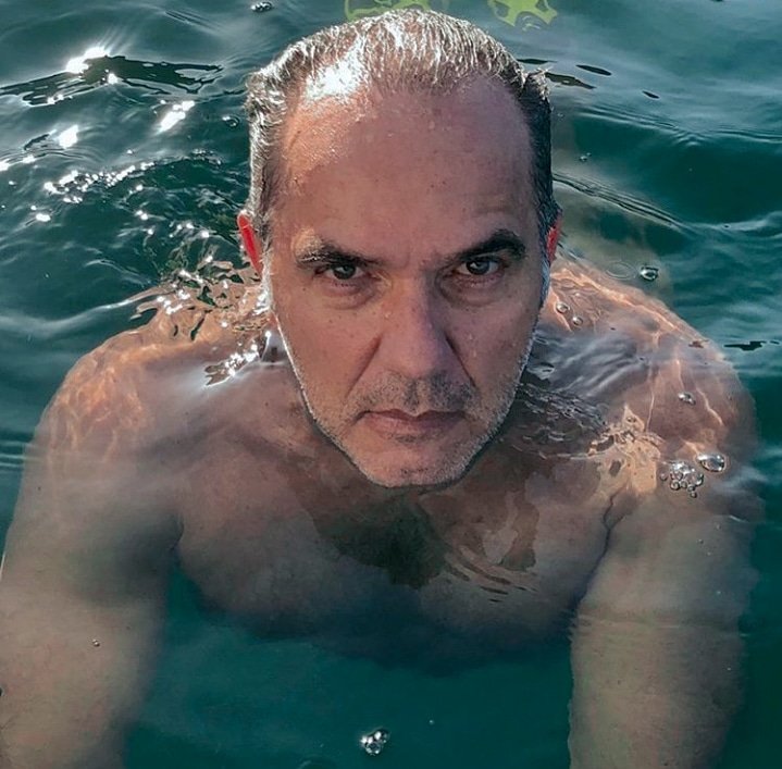 Só pq hoje é o niver desse grande homem... Happy Birthday, Humberto Martins. 