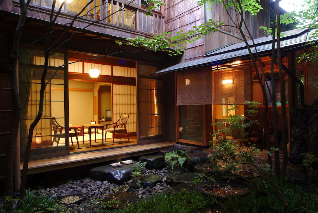 intoinside's tweet image. #architectureTuesday #architecture #japan boutique-hotels.tumblr.com/post/614944121…