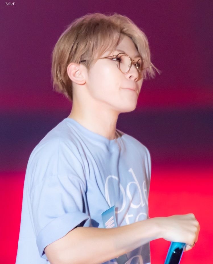— a thread of woozi with glasses: to wash your sadness away.