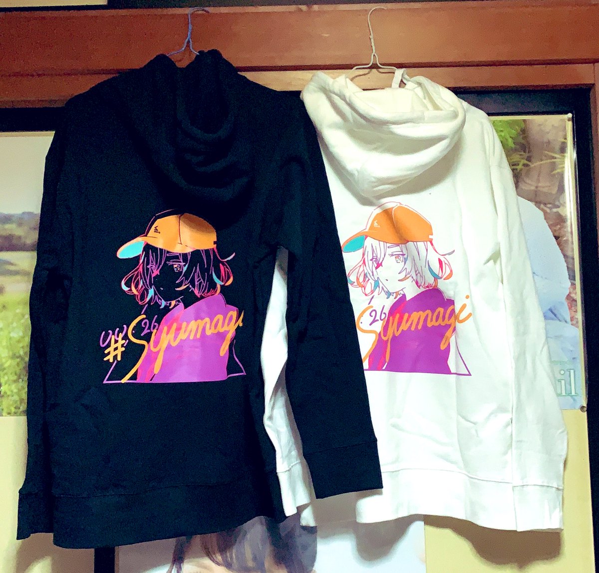 nightmare__love's tweet photo. プロポ買ってきた！けど週末までガマンだ。
そーいえば春茶のパーカー届いてた。イラスト良き https://t.co/t594tqGYtT