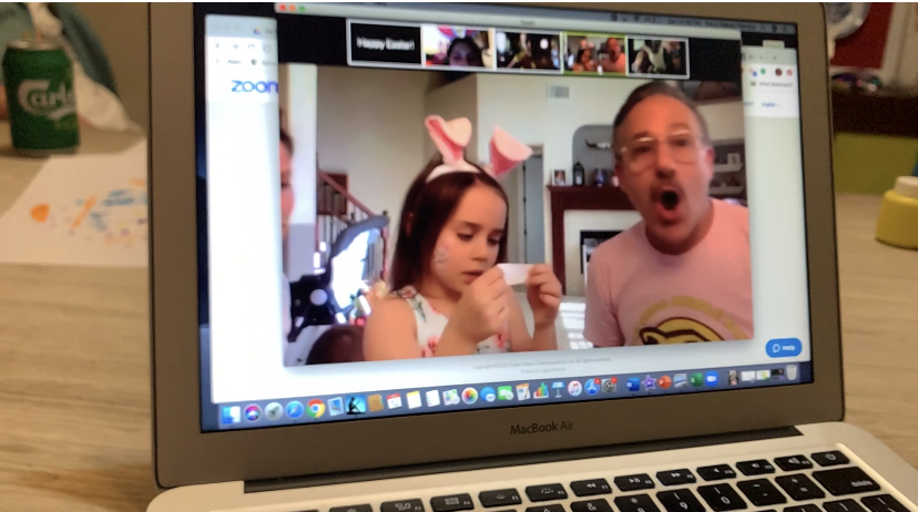 tracyjusttracy2's tweet photo. @johnkrasinski Our families in Austin, Texas and Hong Kong created "Zeaster" - Easter on Zoom - and got together for the nieces to enjoy games, crafts, face painting, eggs-ercise, and a virtual egg hunt for the finale. #somegoodnews https://t.co/2W2ZQEFtcC