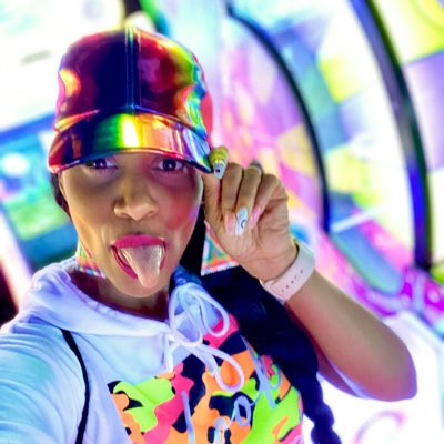 Ladiluhve's tweet photo. #NewProfilePic https://t.co/BlV0bJGV9H