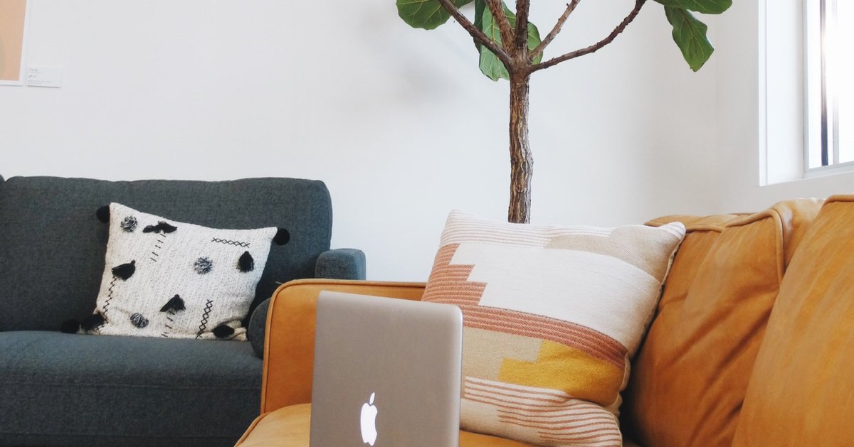 purecommco's tweet photo. Trying to repurpose content or create some new ideas? Here’s 3 easy tips!
⚡️ Let your analytics steer you. Who engaged with what?
⚡️ Break your ideas down into topics: What’s informative? What’s promotional?
⚡️ SPREAD THE WEALTH. Tag a friend or colleague. Collaborate. https://t.co/cK6vVoggMs