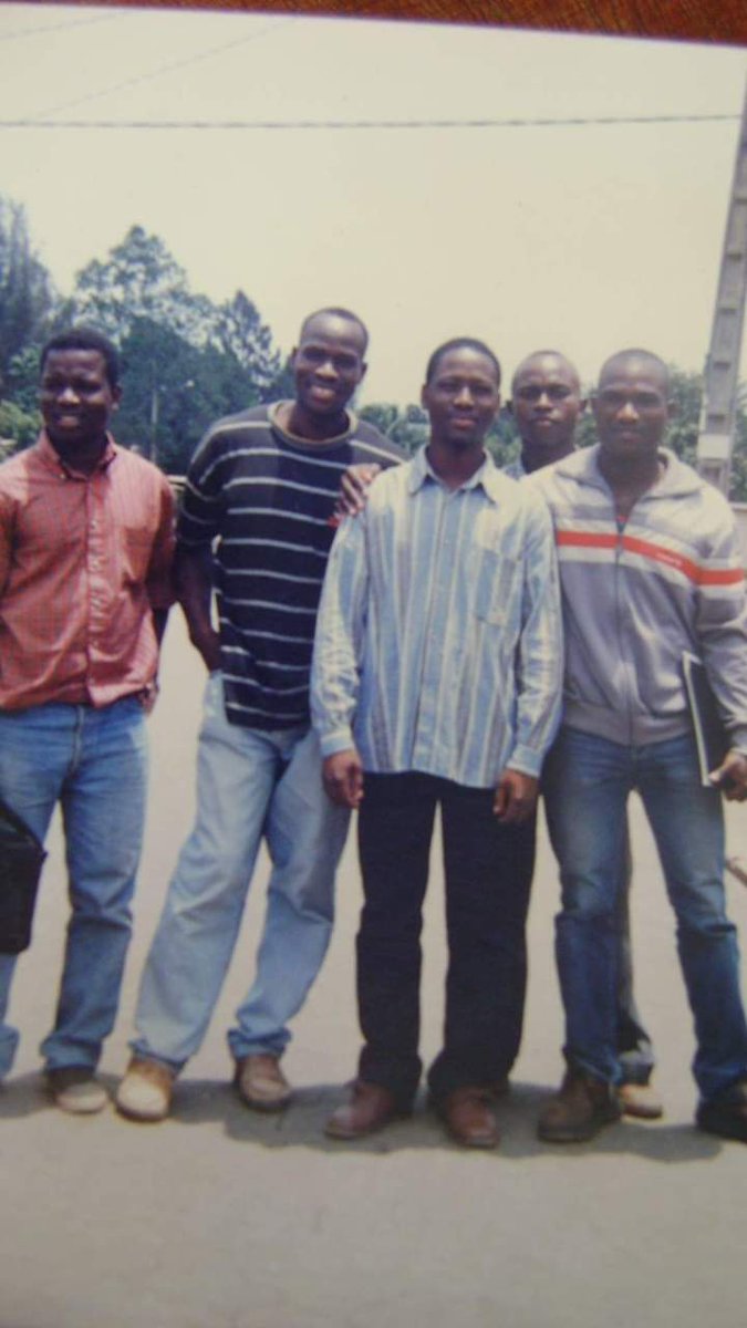 AugustinDonzo's tweet photo. Le leader générationnel Guillaume soro reste et demeure l'alternative crédible d'une nouvelle génération montante dont parle Dramane Ouattara.j'exhorte tous les anciens de la FESCI,MEECI à l'union sacrée autour de Bogota pour l'instauration de la vraie démocratie dans notre pays. https://t.co/yP6muhj9tM