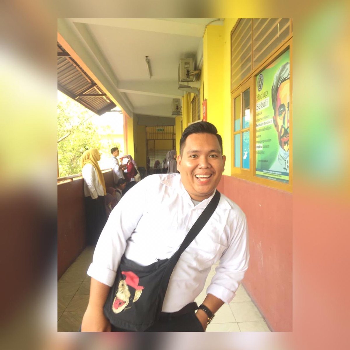 febriimed02's tweet photo. Aku ingin kuliah!!!!! 
Bukan untuk bljr cuma untuk mendapat uang jajan dan berjumpa teman" wkwk 
#SelasaSambat https://t.co/gm8lpmSA6T