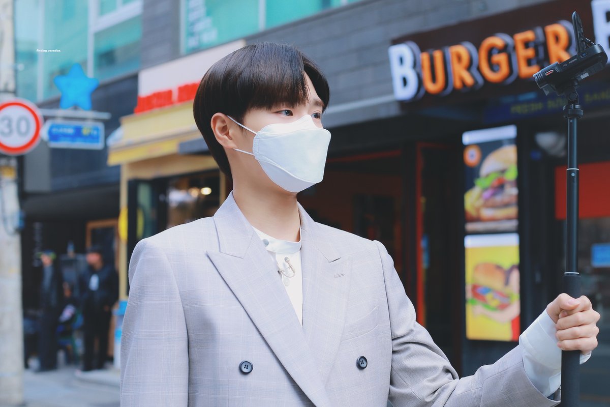 fp_0129's tweet photo. 200410 우리 대휘 다 커서 투표도 하고💧💧💧💧💧 구치만 카메라 들고 있는 손이나 뽀둥살은 아직도 아기같은데💧🥺💧🥺💧

https://t.co/HPuS8Cah4Q
https://t.co/Jic7dktlwD
https://t.co/kPlV5LTAt8
https://t.co/ydiK4EUcGY

#AB6IX #대휘 #이대휘 #DAEHWI #LEEDAEHWI https://t.co/KOtgHJ5Q8l