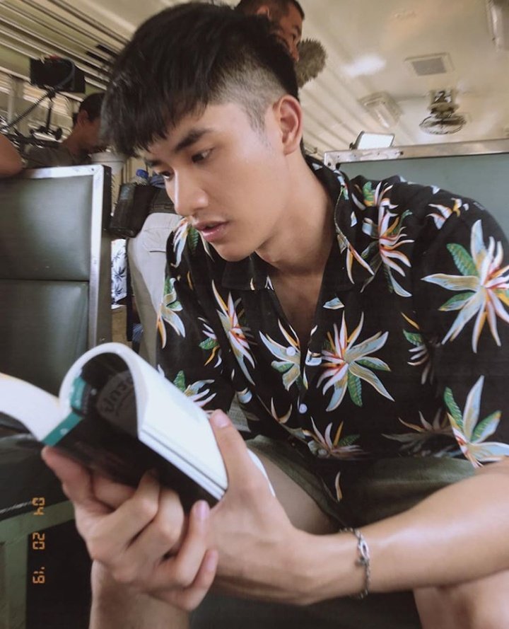 a thread of tay tawan wearing printed shirt  #Tawan_V  @Tawan_V