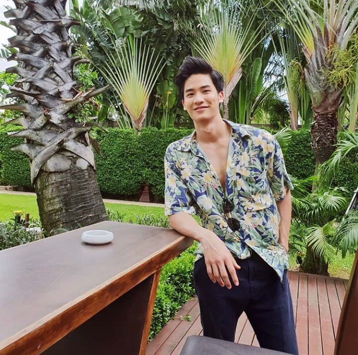a thread of tay tawan wearing printed shirt  #Tawan_V  @Tawan_V